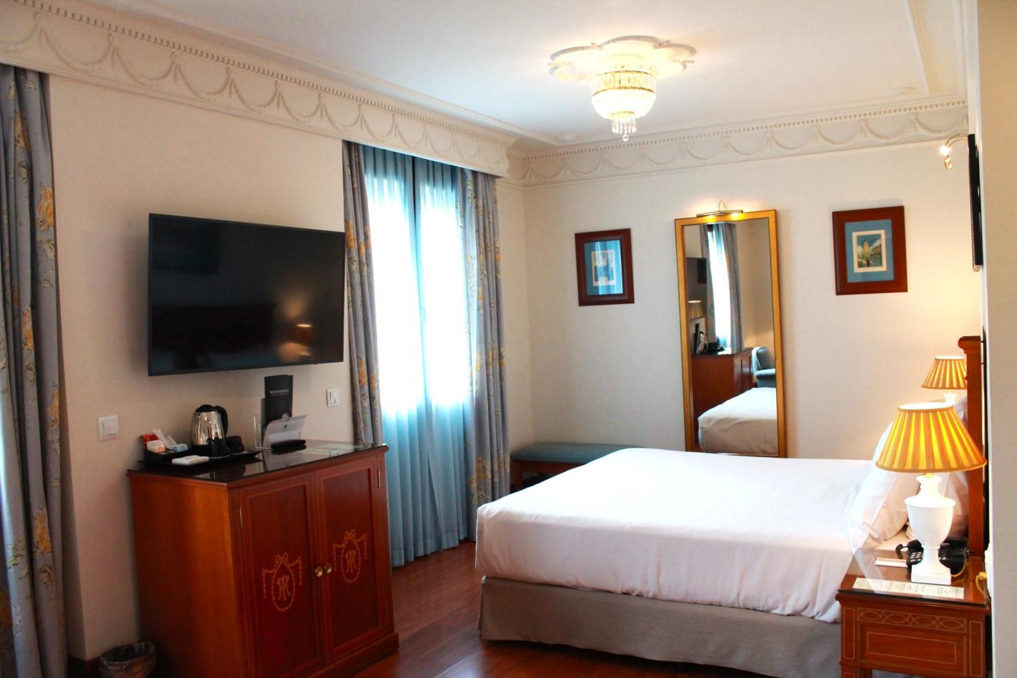 Hotel Inglaterra Siviglia Esterno foto