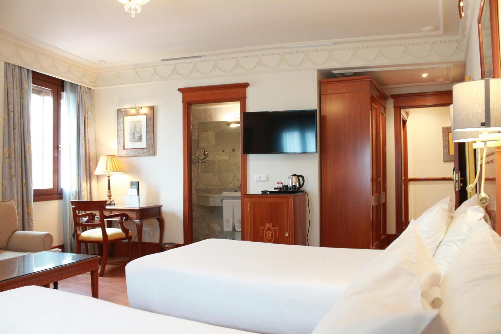 Hotel Inglaterra Siviglia Esterno foto
